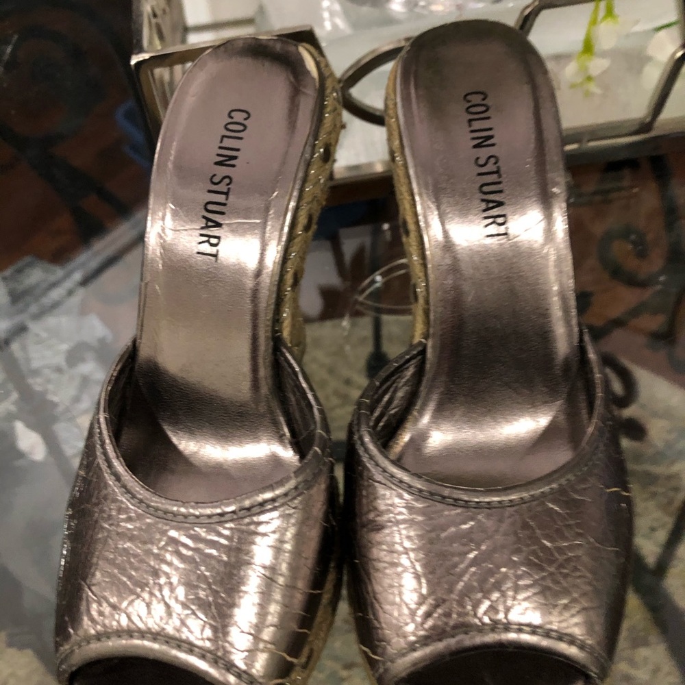 Shoes - Picture 2 of 5